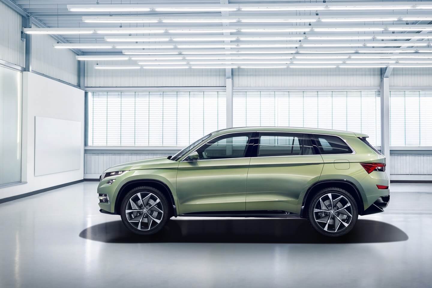 skoda-visions-concept-official-photo-35