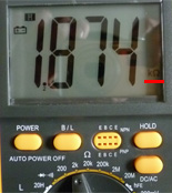 Vid kontroll av transformatoradaptern för primärlindningen visade sig motståndet vara 1,8 kΩ vilket indikerar att primärlindningen är i drift