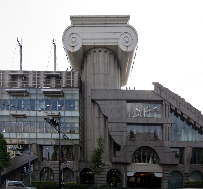 С его   стадион для Олимпийских игр 2020 года в стадии реализации   в Токио,   Кенго Кума   показал, как его дизайн затрагивает пострадавшие от цунами регионы Японии, как   Кензо Танге   вдохновил его работу, и почему он теперь избегает культовой архитектуры любой ценой